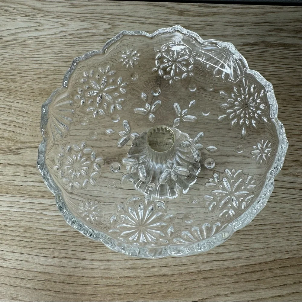 Mikasa Snowflakes Trinket Dish Cake Stand Candle Holder 4.5”‎ Tall 6.5” Wide